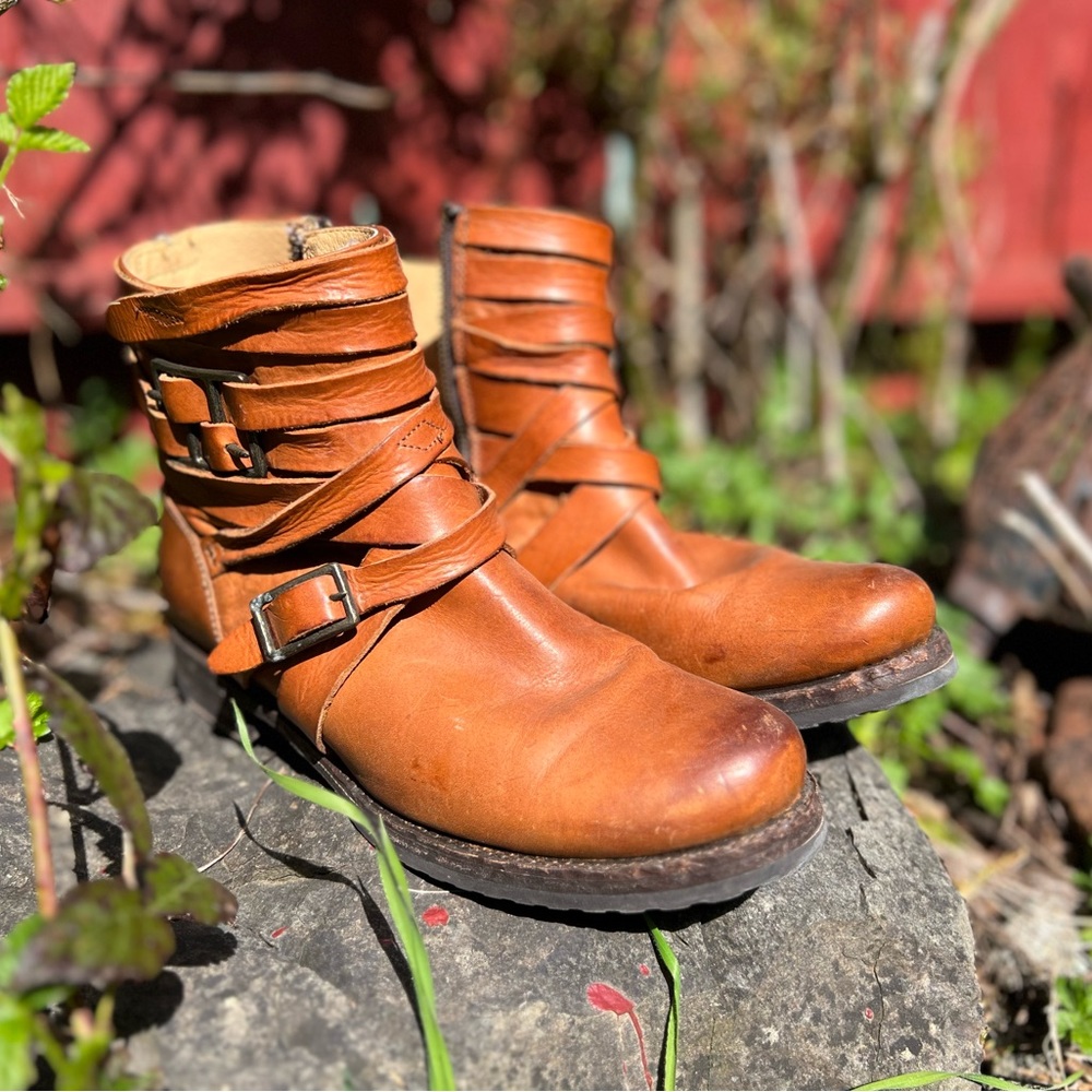 Strappy Frye Tan Leather Boots